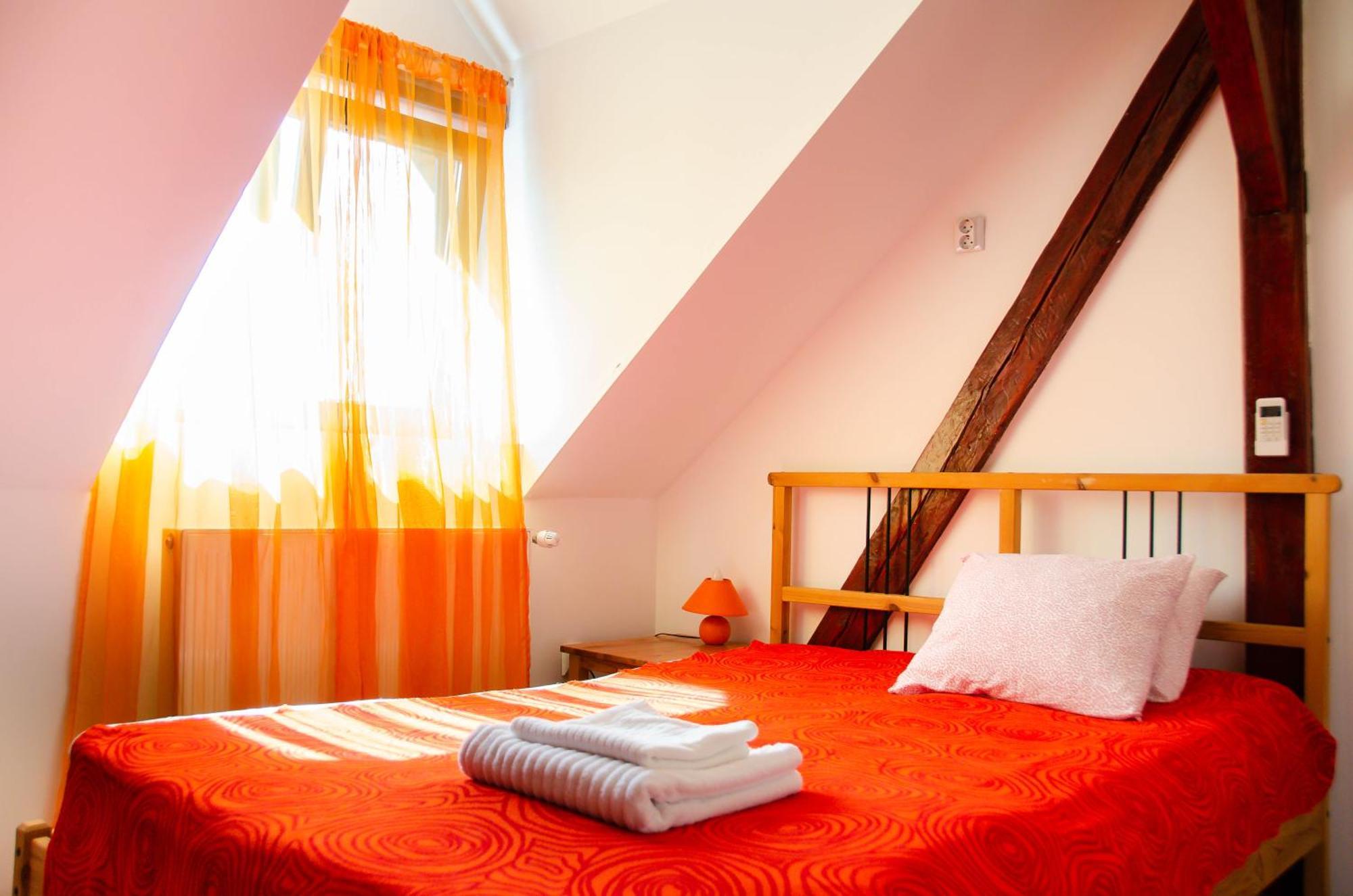 Hotel Conacul Bunicilor Novaci Zewnętrze zdjęcie