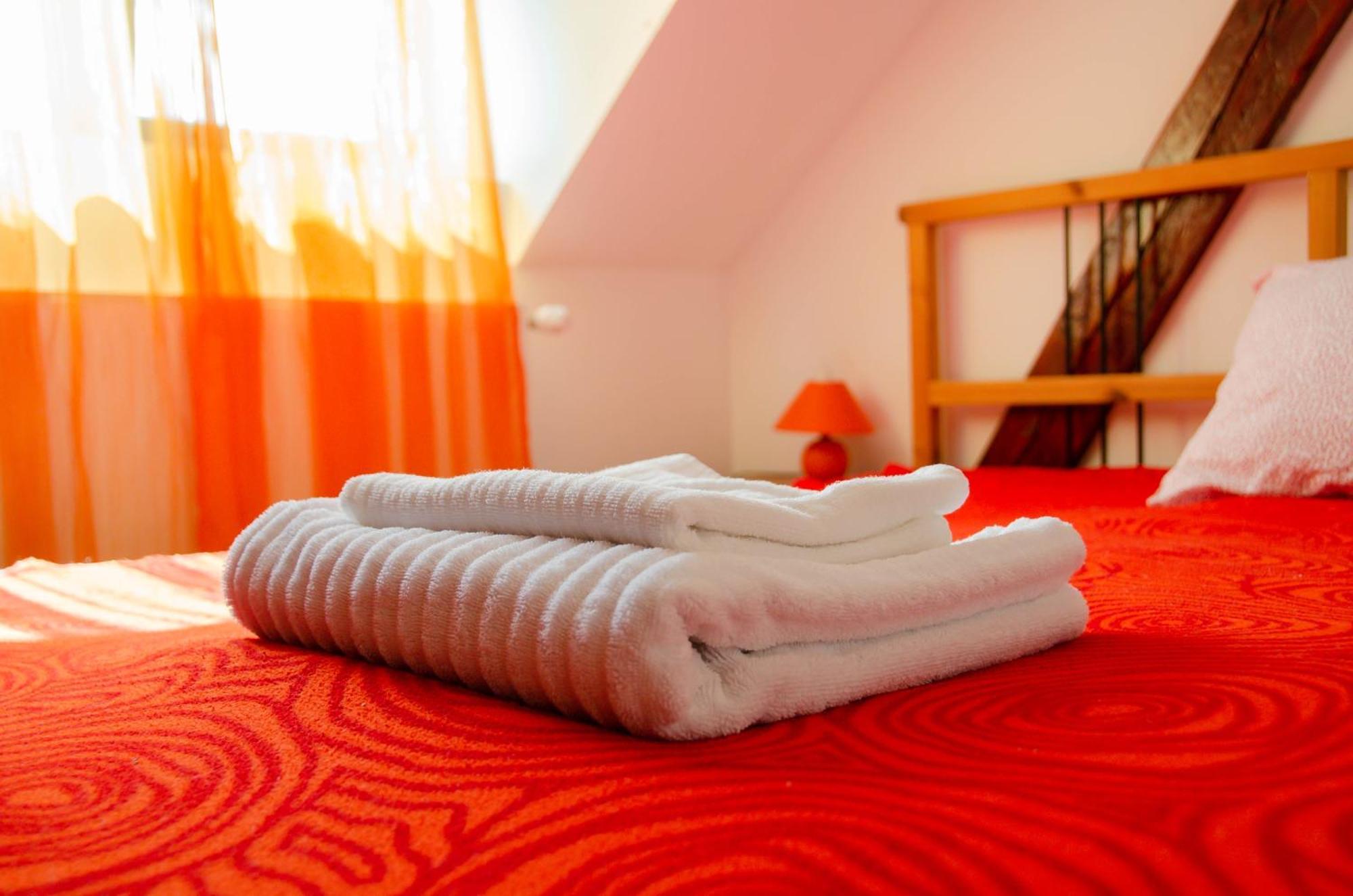 Hotel Conacul Bunicilor Novaci Zewnętrze zdjęcie